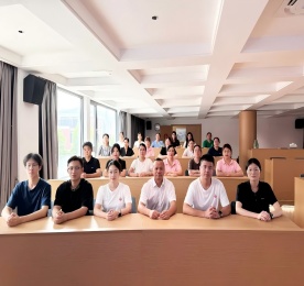 七月流火，热浪挡不住新伙伴们的热情！为让刚加入易天大家庭的新员工们尽快找到归属感、适应工作节奏，集团于7月2日、7月3日接连开展了两天新员工培训，如今已顺利落下帷幕。